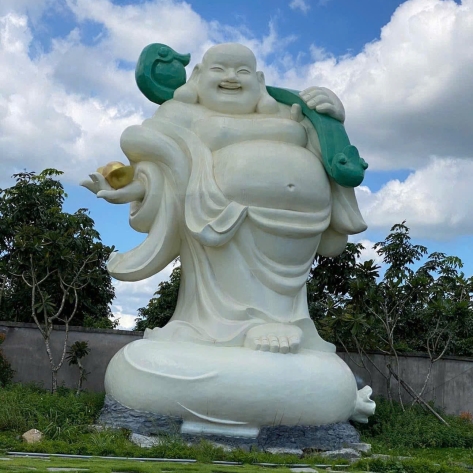 Tượng Phật Di Lạc nhựa composite cao 8m sản xuất thì công tại hoa viên Bình An Đồng nai
