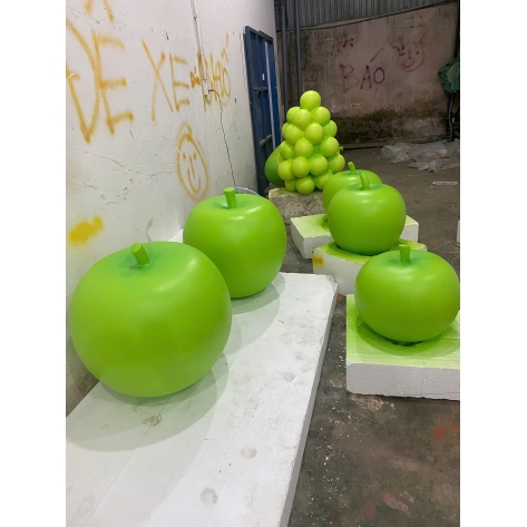 Mô hình trái cây khổng lồ trang trí Tết: Giải pháp thu hút khách hàng hiệu quả